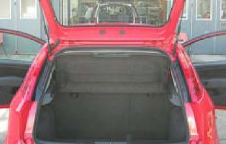 Fiat Punto JTD Eleganza 1.3 5dr hatch RiDC