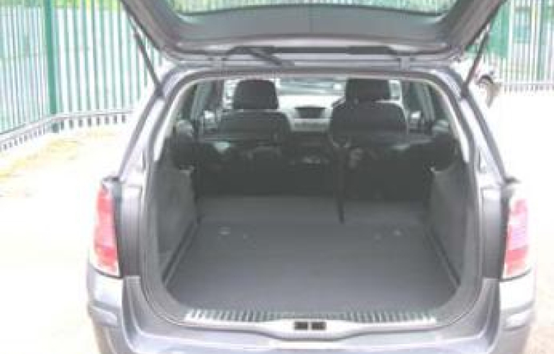 Vauxhall Astra Design 1.8 5dr estate RiDC