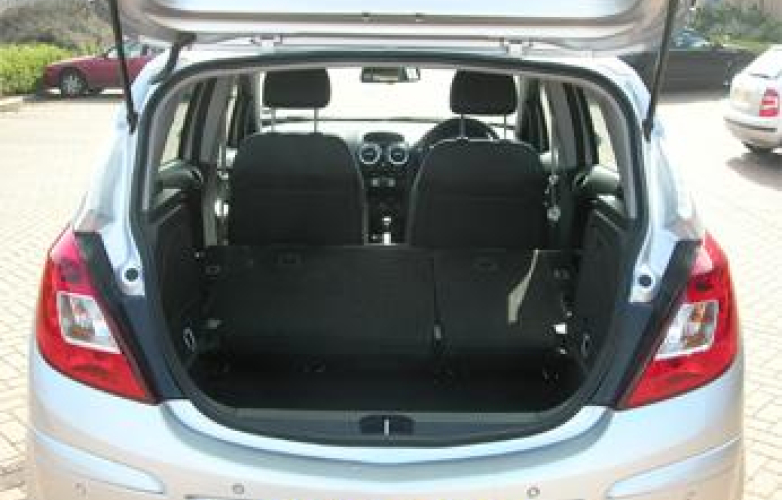 Vauxhall Corsa Design 1.4 5dr hatch RiDC