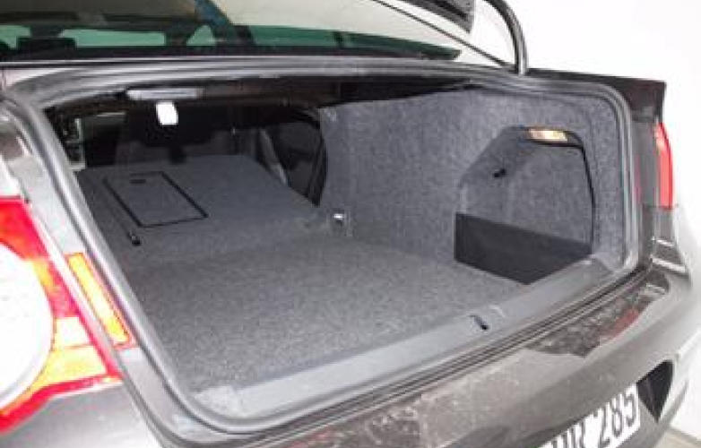 wreath Thereby Applying Volkswagen Passat Trendline 2.0 Blue TDI 4dr saloon 2009 | RiDC