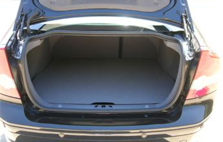 Volvo hot sale s40 boot