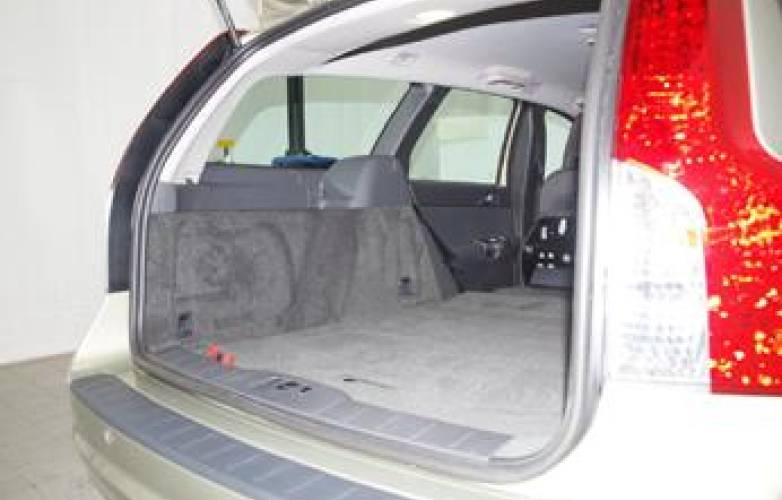 Volvo v50 shop boot