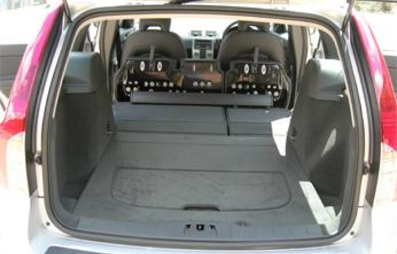Volvo v50 best sale trunk
