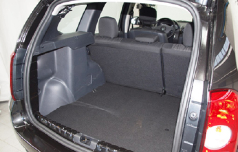 Dacia Duster Laureate 4x2 dCi FAP 5dr 4x4 2010 RiDC