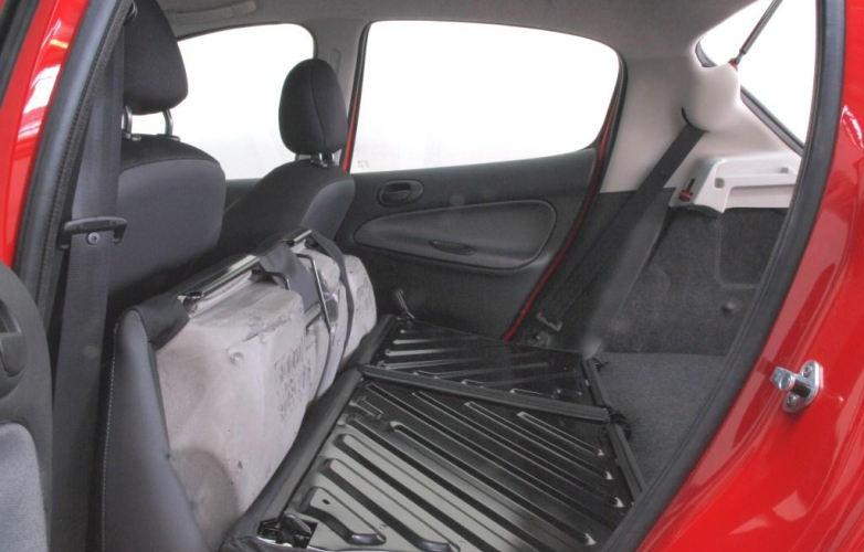 Peugeot 206+ FAP 70 1.4 HDI 5dr hatch 2010 RiDC