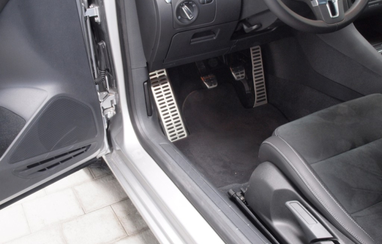 Volkswagen Golf Cabriolet 1.2 TSI Blue Motion 2dr convertible 2011 | RiDC