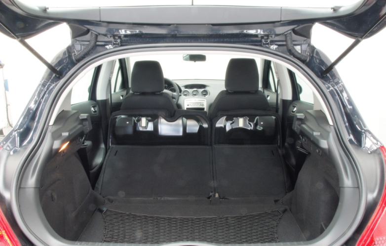 Peugeot 308 Access 100 Vti 5dr hatch 2011 RiDC Peugeot 308 Access 100 Vti 5dr hatch 2011 RiDC