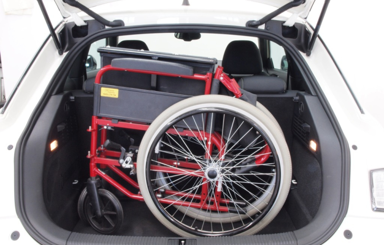 Audi a1 boot space for pram deals