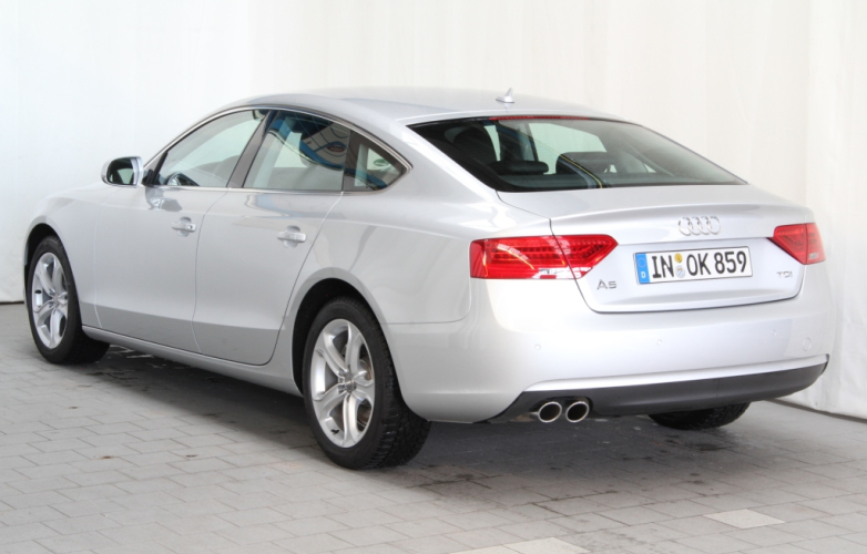 Audi A5 Sportback 2.0TDI 105kW 5dr hatch 2012 RiDC