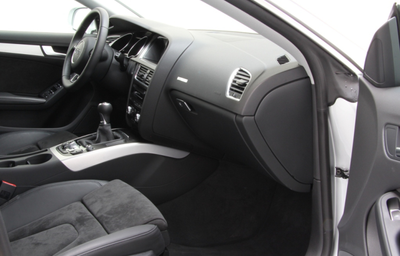 Audi A5 Sportback 2.0TDI 105kW 5dr hatch 2012 RiDC