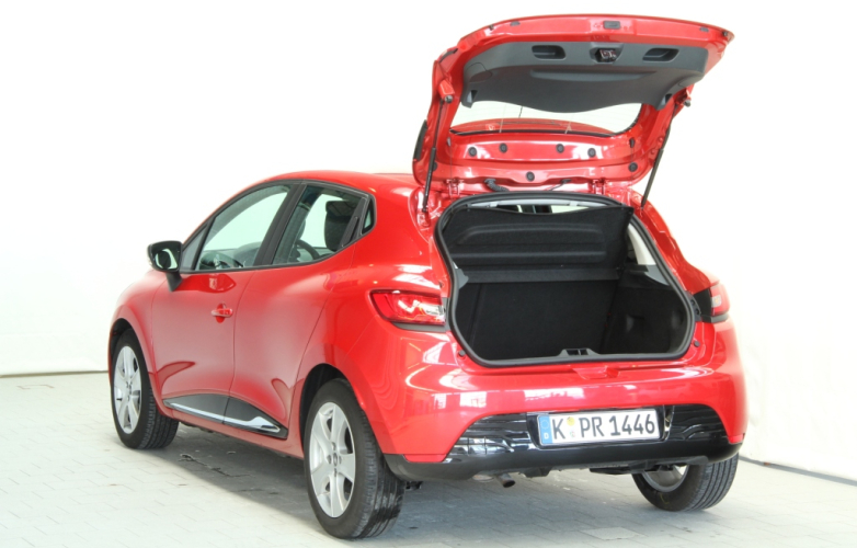 Renault Clio Dynamique 900ccm ENERGY TCe 90 66kW 5dr hatch 2013 RiDC