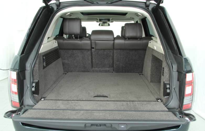 Range rover sale boot space
