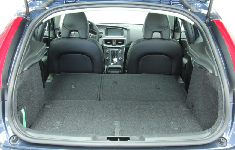Volvo shop v40 boot