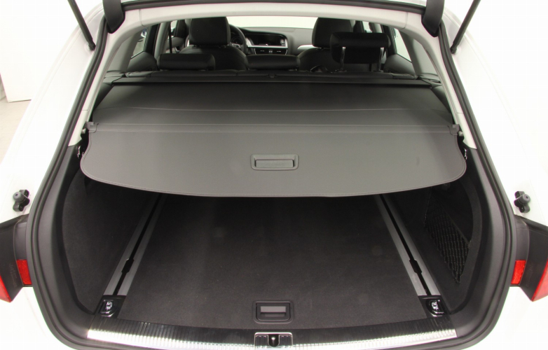 Boot with shelf down
