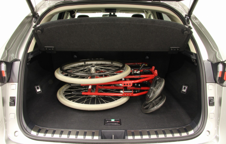 NX 300h Executive E-FOUR Auto 5dr saloon 2015 | RiDC