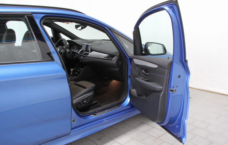 Passenger side - door opening