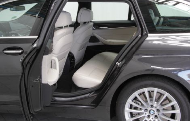 Rear passenger door