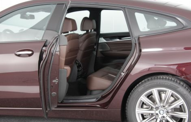 Rear passenger door