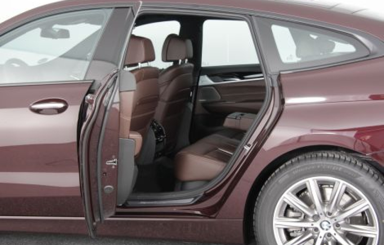 Rear seats