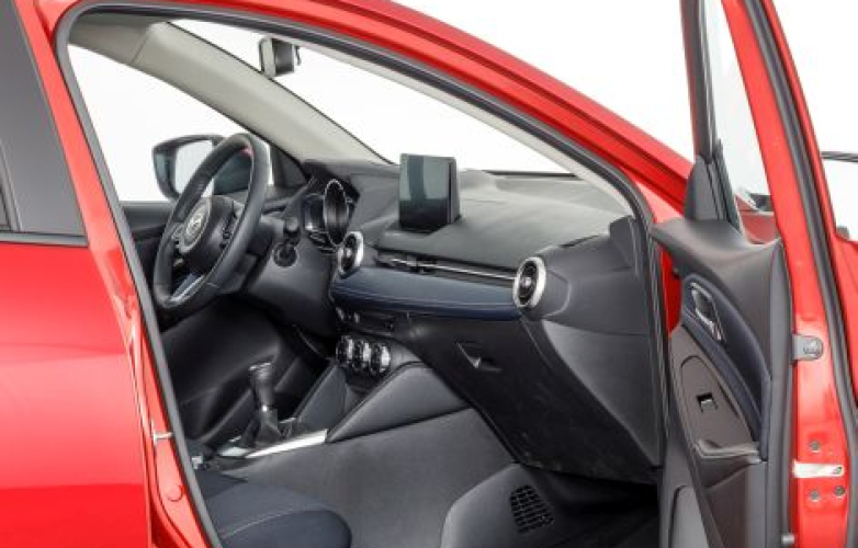 Passenger side - dashboard