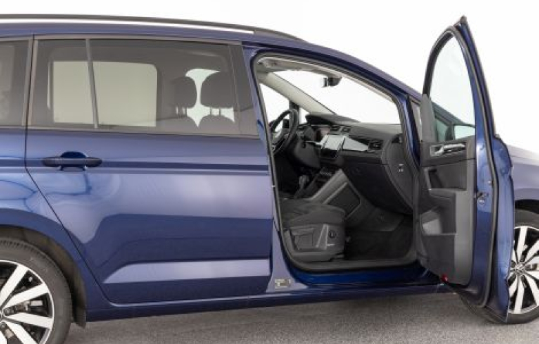 Passenger side - door opening