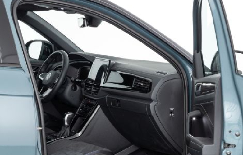 Passenger side - dashboard