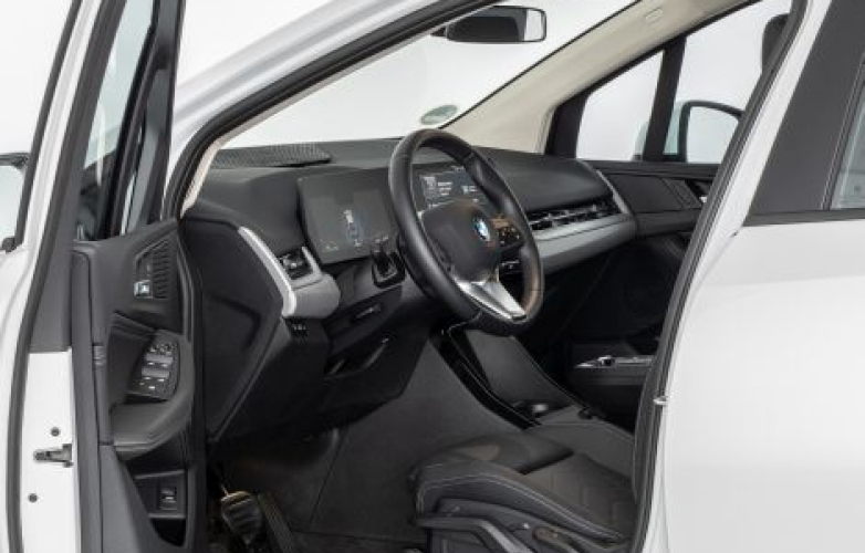 Driver side - steering position