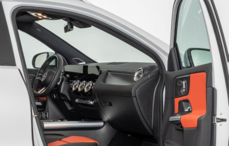 Passenger side - dashboard