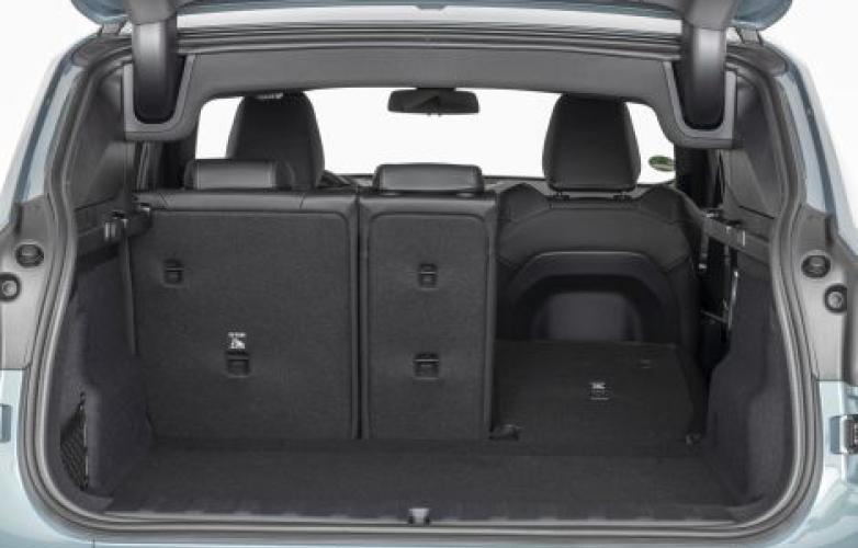 Boot with seats folded 1
