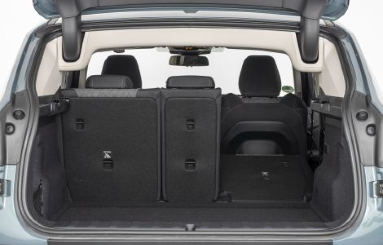 Boot with seats folded 1