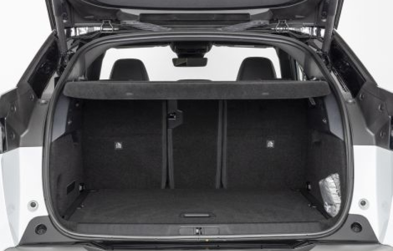 Boot with shelf down
