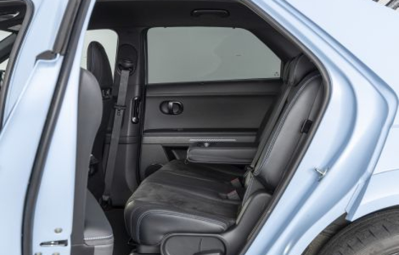 Rear seats