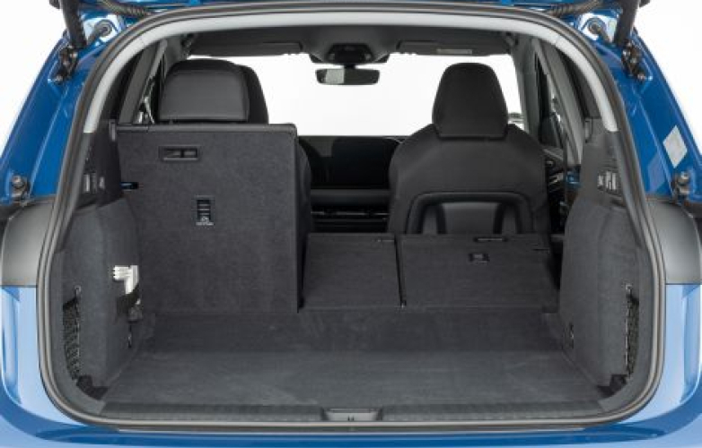 Boot with seats folded 1