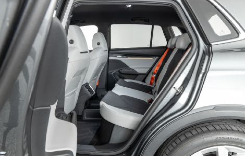 Rear passenger door