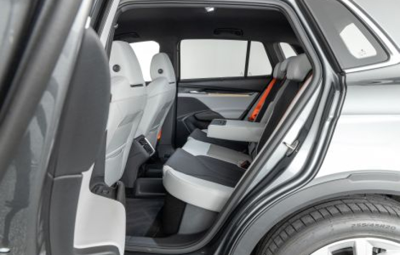 Rear seats