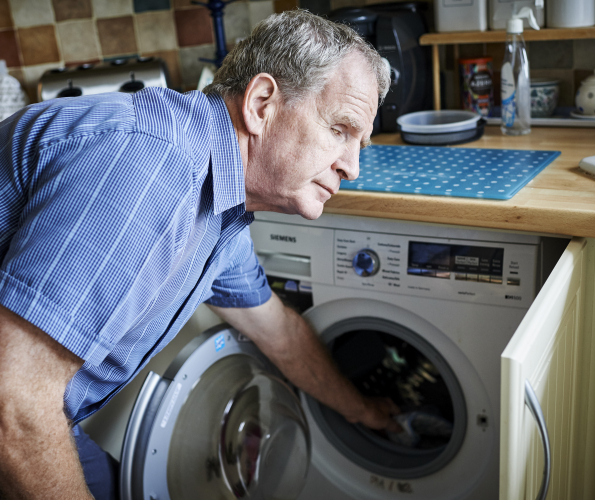 This is Mike, a member of the RiDC consumer panel A visually impaired man loading his washing machine