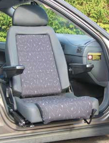 Swivelling seat