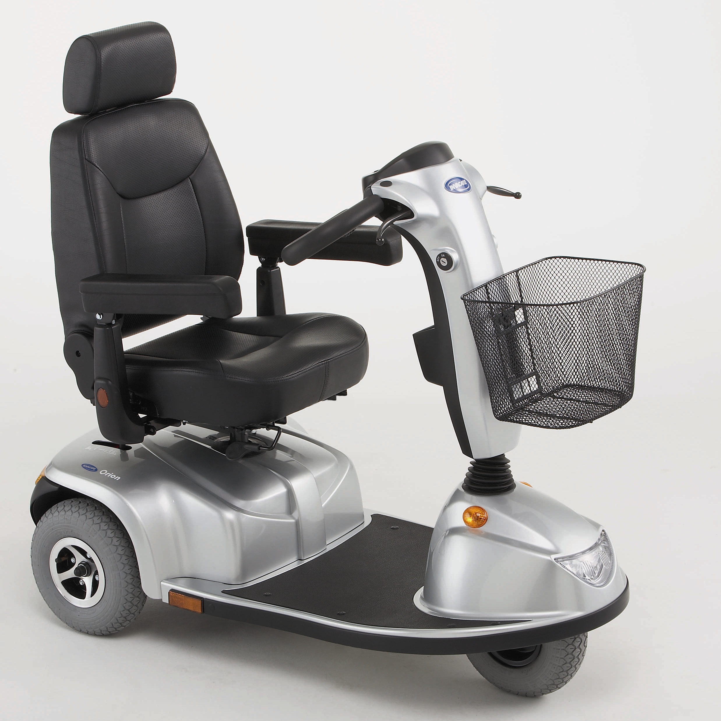 Three-wheeled mobility scooter